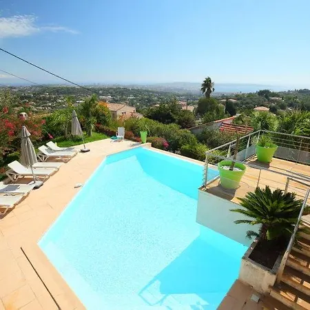 Sleeps 10 Pool Wifi Vallauris